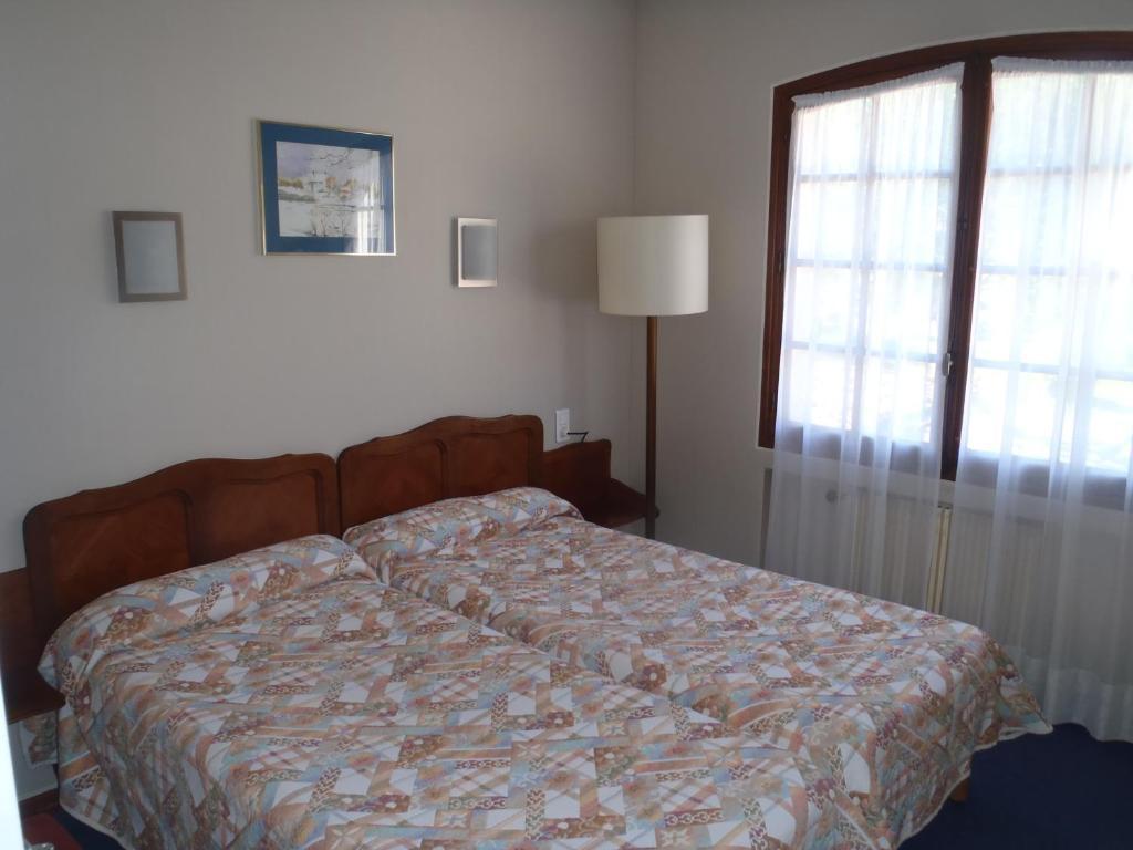Grand Hotel Du Cours Sisteron Δωμάτιο φωτογραφία