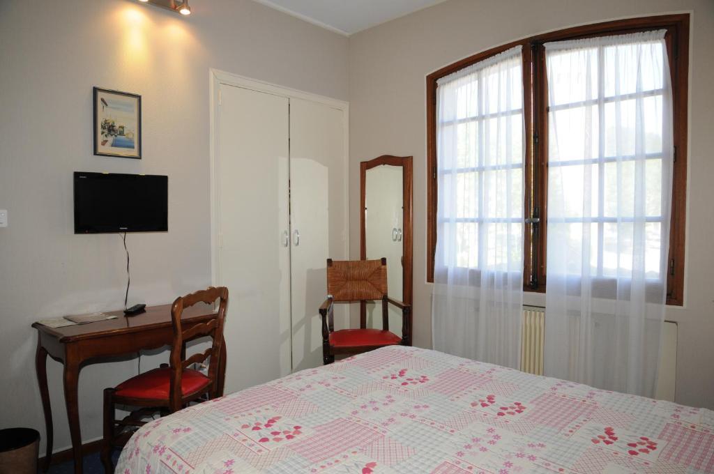 Grand Hotel Du Cours Sisteron Δωμάτιο φωτογραφία